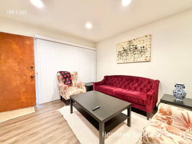 Building Photo - 1530 S Westgate Ave