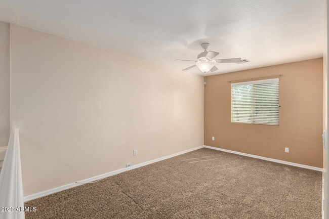 Building Photo - 3335 W La Salle St