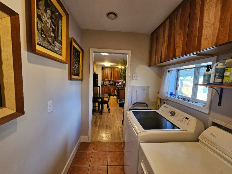 Building Photo - 880 35th St