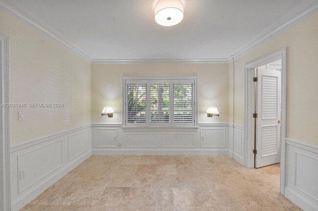 Building Photo - 1037 Alfonso Ave