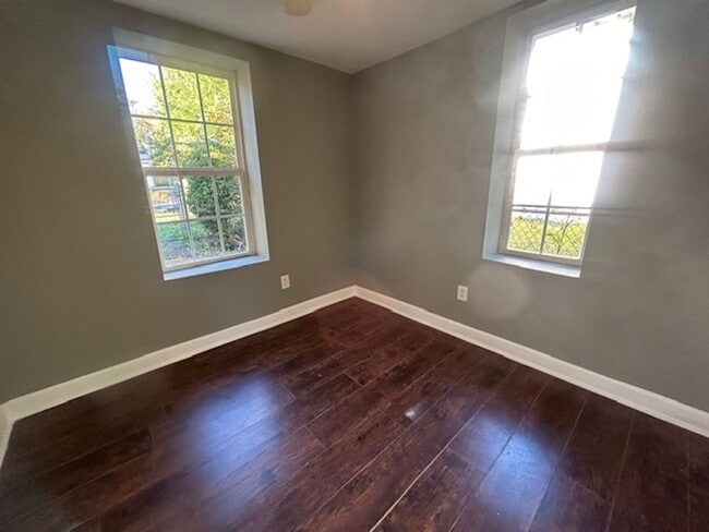 Building Photo - 3530 Beaumont Ave