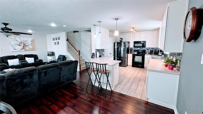 Building Photo - 2911 Ribbon Creek Way