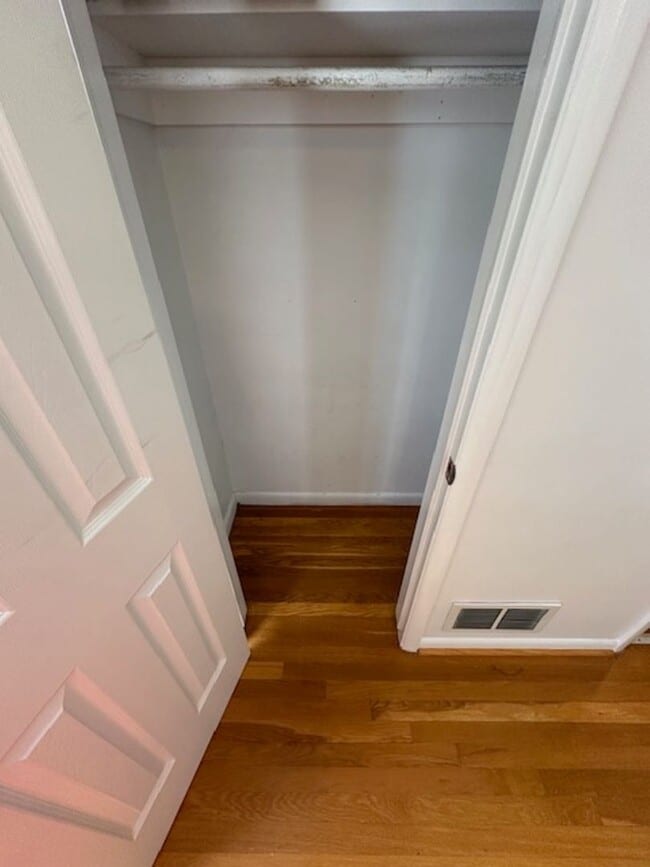 Building Photo - COMING SOON! 31807 W. Chicago, Livonia MI ...