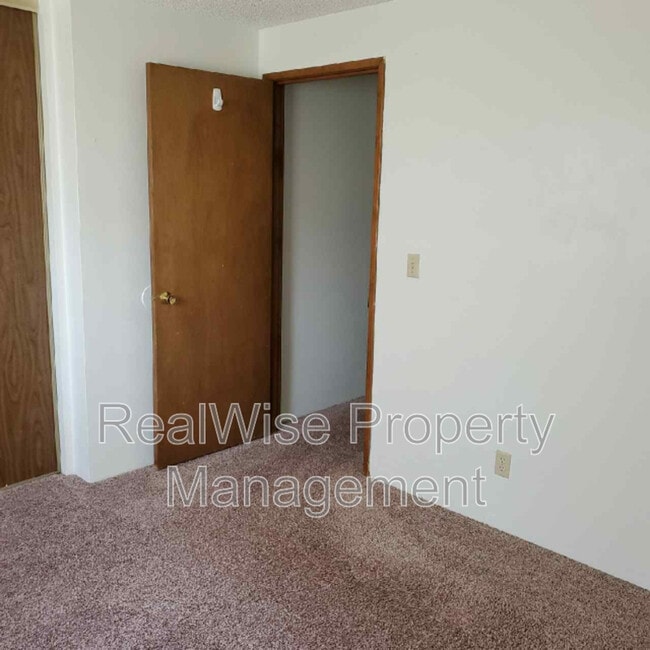 Building Photo - 306 Catalina Dr