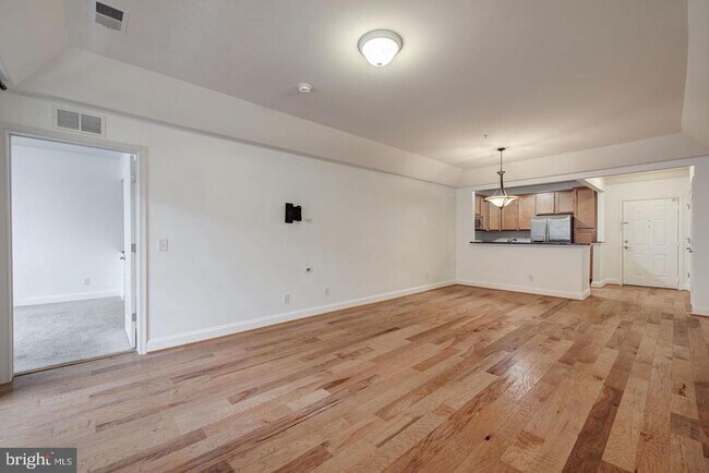 Building Photo - 9204 Charleston Dr