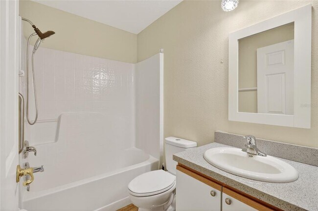 Building Photo - 156 Grand Canal Dr