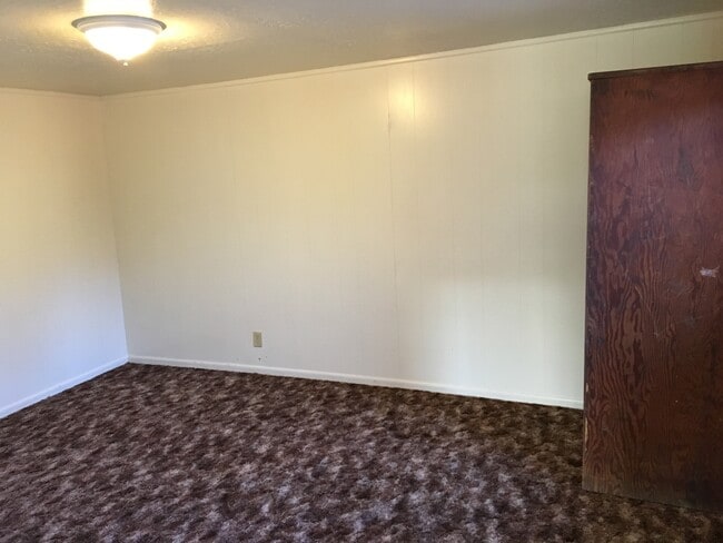 Building Photo - Glendale