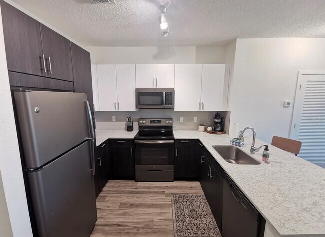 Building Photo - 1659 2nd St