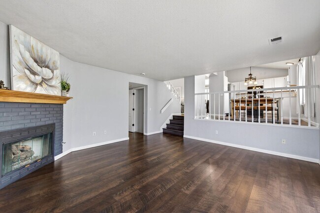 Building Photo - Updated 4bed in Parker!