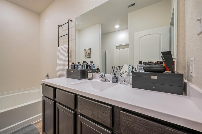 Building Photo - 22415 Kennons Way