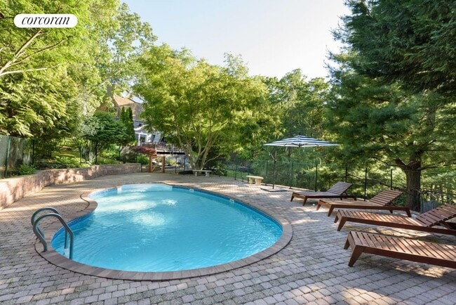 Building Photo - 23 Tanglewood Trl