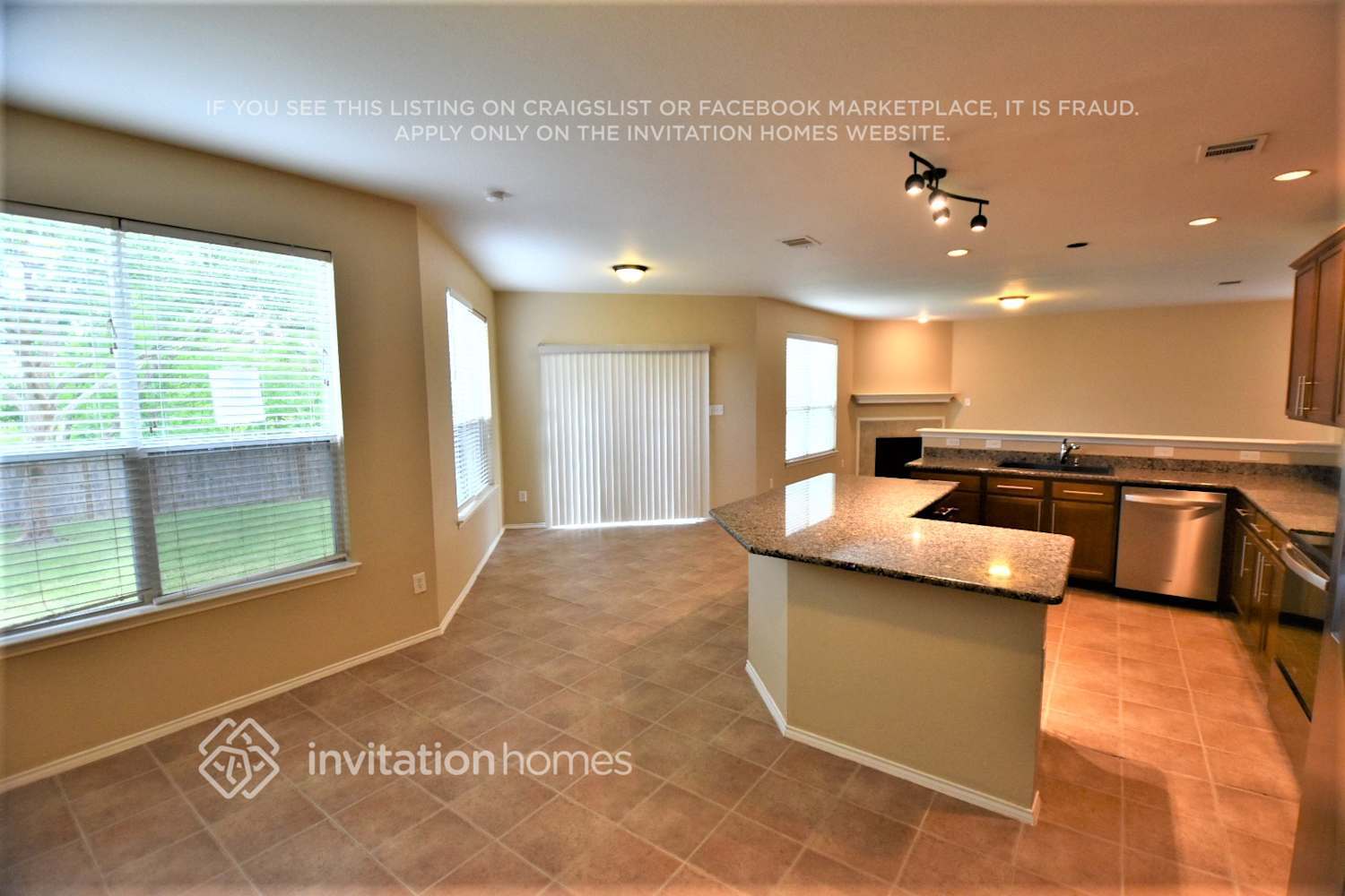 Building Photo - 8441 Shallow Creek Dr