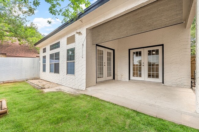 Building Photo - 9130 Windgarden Cir