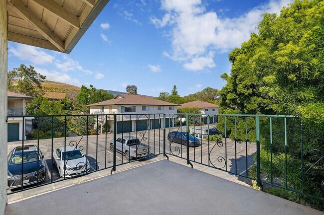 Building Photo - Updated 4BD/2BA Goleta Condo | Pool Access | Near UCSB | Easy Highway 101 Access