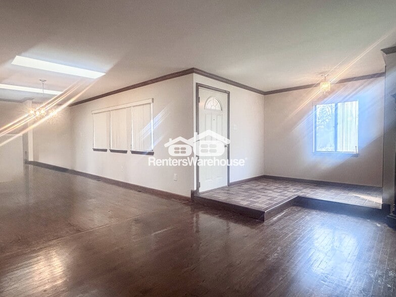 Building Photo - 9461 Farewell Rd