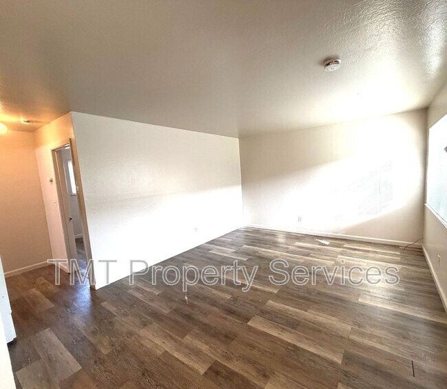 Building Photo - 1728 Richmond St