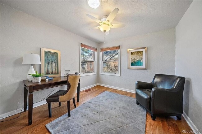 Building Photo - Charming Montclair Home