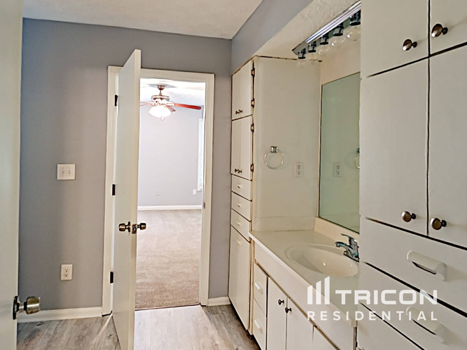 Building Photo - 146 Meadow Ridge Dr