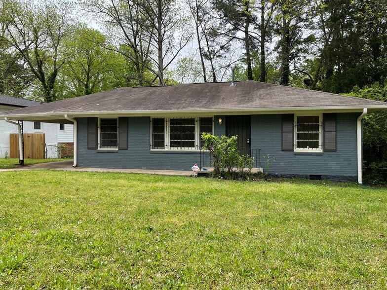 Primary Photo - 349 Laquita Dr SE