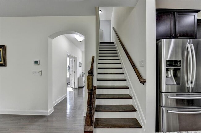 Building Photo - 1640 Primrose Park Rd