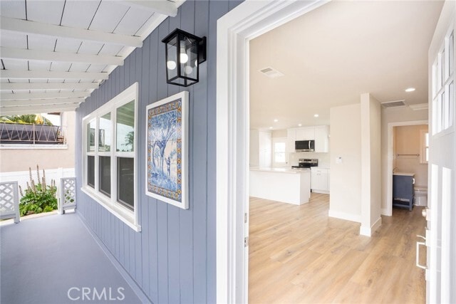 Building Photo - 230 Avenida Miramar