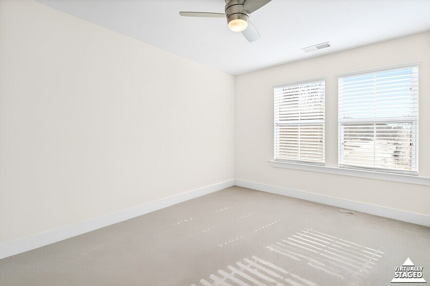 Building Photo - 1616 Pat Garrett St