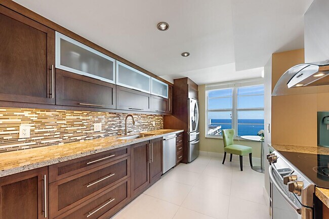 Building Photo - 4280 Galt Ocean Dr
