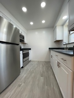 Kitchen - 6101 Dryden Ave