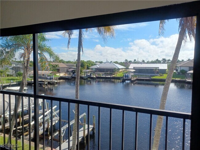 Building Photo - 5515 SW 12th Ave