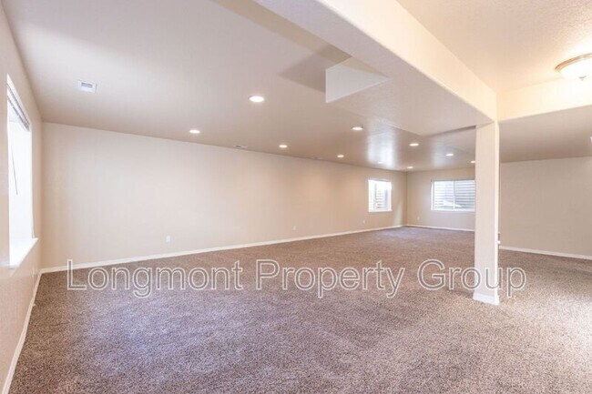 Building Photo - 2650 Bridle Dr