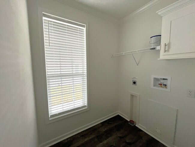 Building Photo - 1033 Vervain Dr