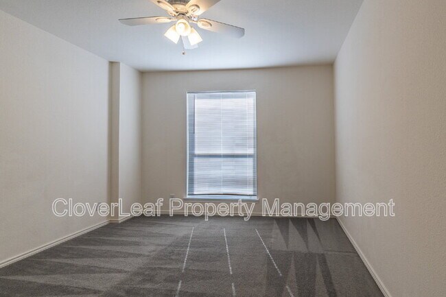 Building Photo - 9119 Spiral Woods