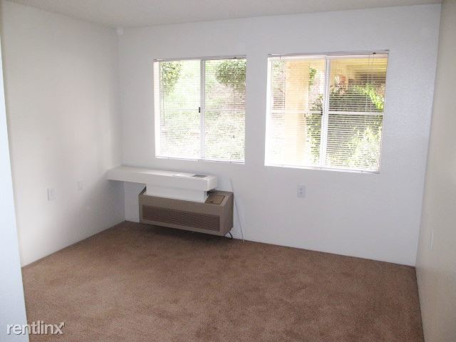 Building Photo - 1000 S Glendora Ave