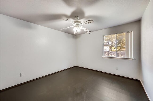 Building Photo - 4103 Natural Bridge Ct