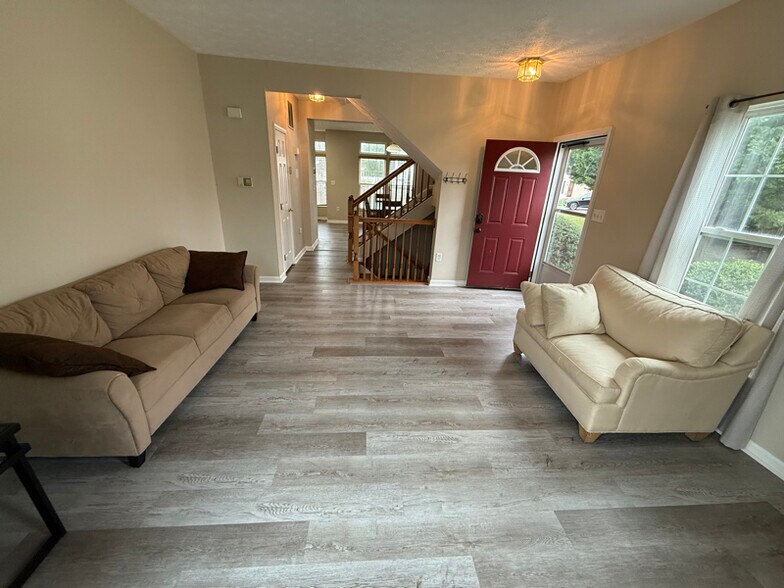 Building Photo - 315 Timberbrook Ct