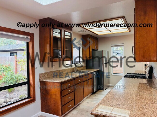 Building Photo - Peaceful Granite Bay Retreat on a Wooded Quarter-Acre Lot!