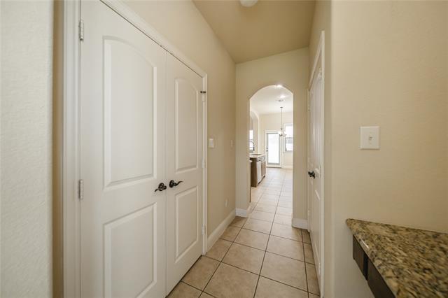 Building Photo - 4150 Florence Dr