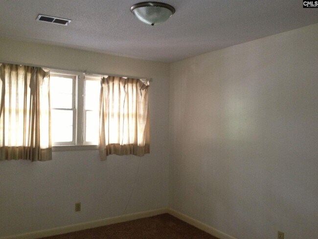 Building Photo - 203 Rutledge Pl