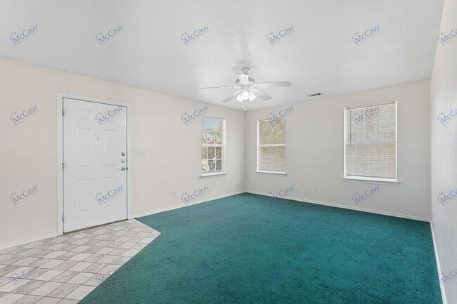 Building Photo - 509 W Cedar St