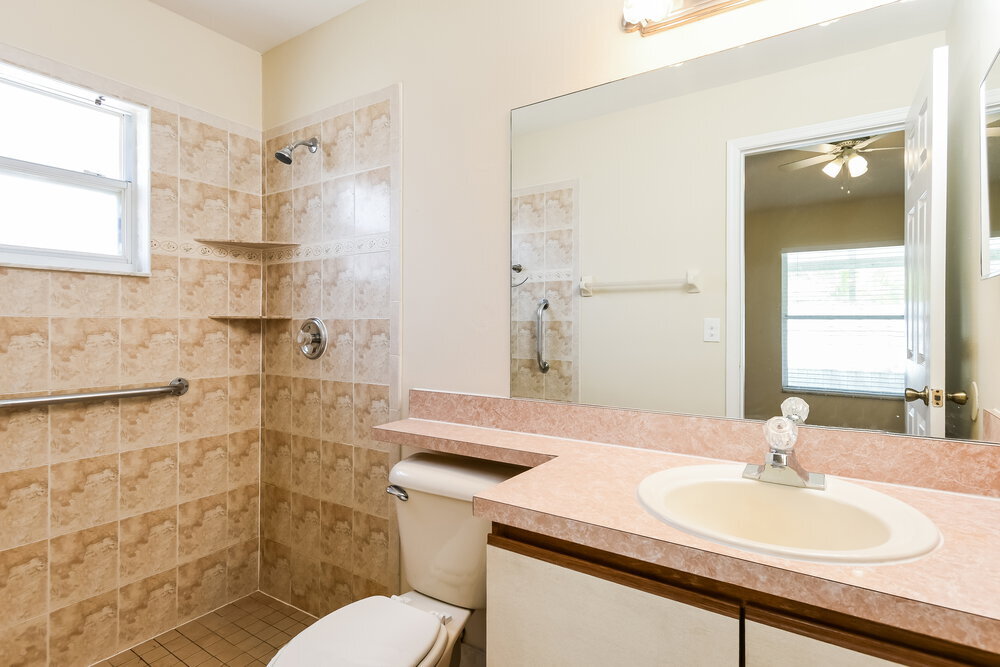Building Photo - 2282 Santa Lucia St