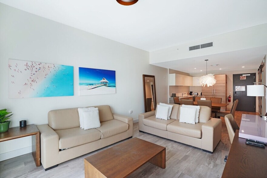 Primary Photo - 777 N Ocean Dr