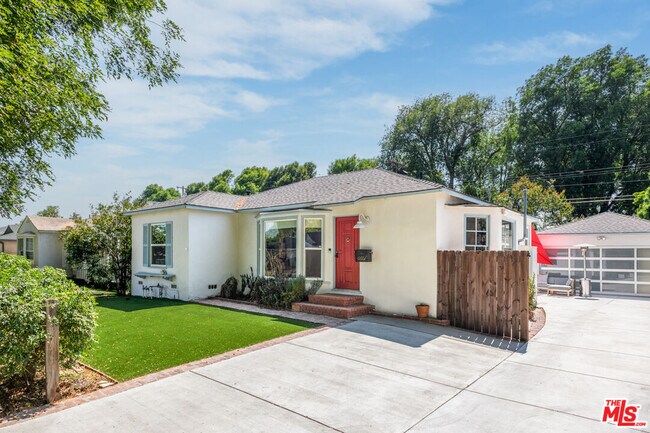 Building Photo - 6601 Rubio Ave
