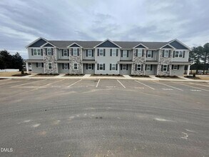 Building Photo - 1007 Peony Ln