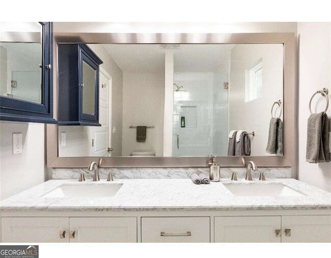 Building Photo - 2032 North Ave NW