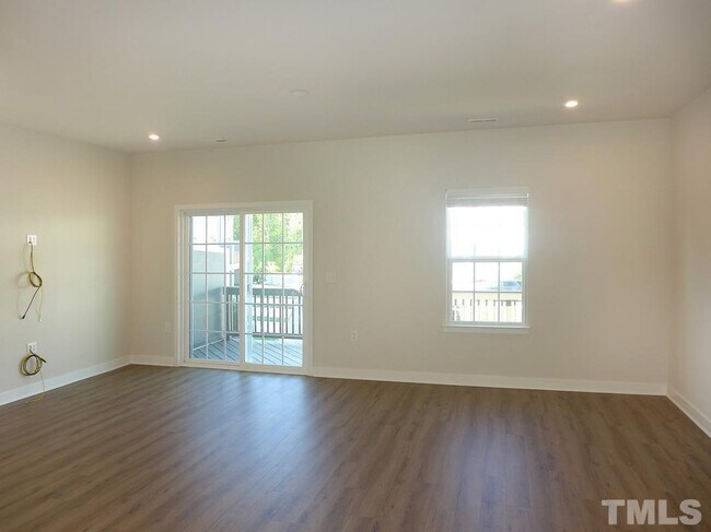 Building Photo - 137 Callowhill Ln