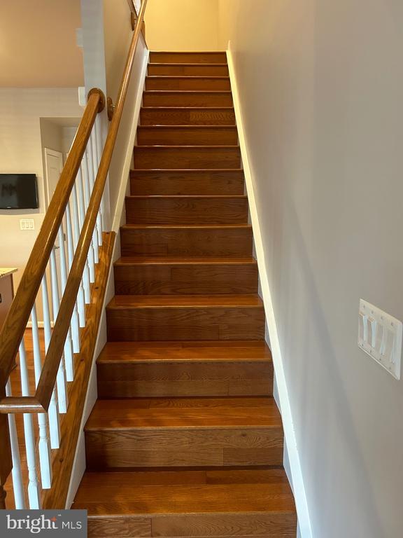 Building Photo - 910 Hall Station Dr