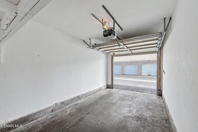 Building Photo - 510 Spring Rd