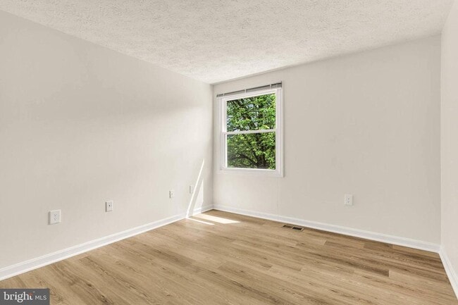 Building Photo - 10640 Gorman Rd