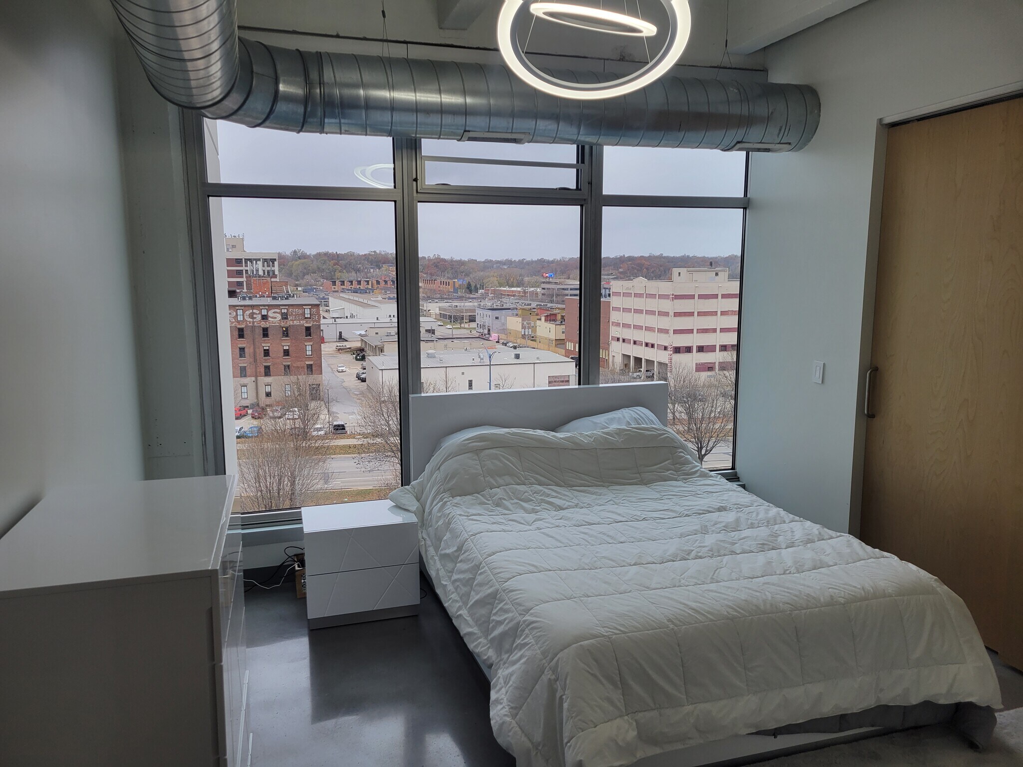 Building Photo - 120 SW 5th St