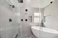 Building Photo - 1600 Portia Ln